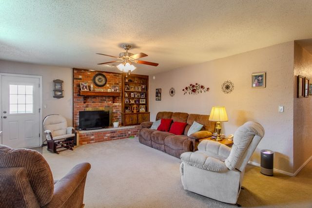 5618 Cedar Ridge Drive, Enid, OK 73703