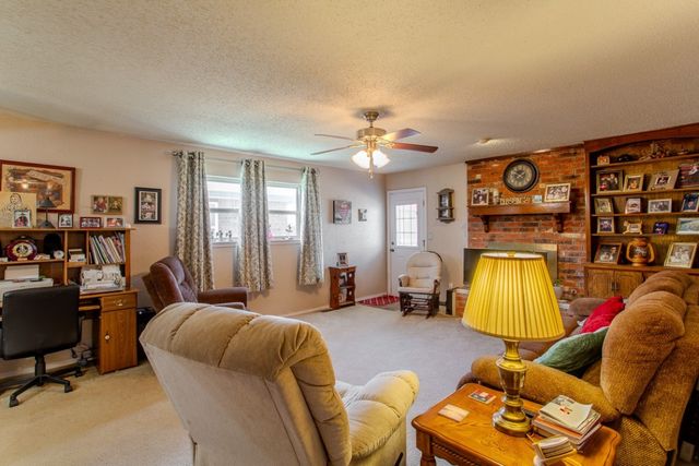 5618 Cedar Ridge Drive, Enid, OK 73703