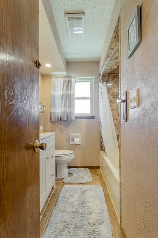 5618 Cedar Ridge Drive, Enid, OK 73703