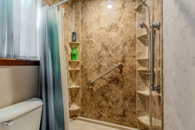 5618 Cedar Ridge Drive, Enid, OK 73703