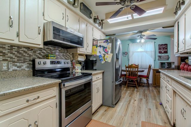5618 Cedar Ridge Drive, Enid, OK 73703