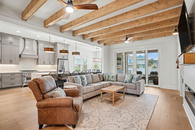 2075 Summer Rose Ln., Myrtle Beach, SC 29579