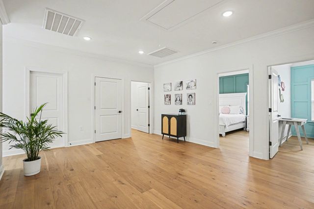 2075 Summer Rose Ln., Myrtle Beach, SC 29579