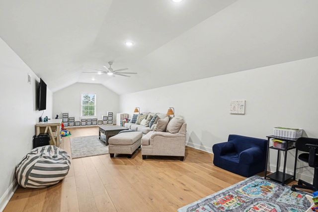 2075 Summer Rose Ln., Myrtle Beach, SC 29579