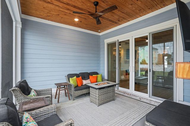 2075 Summer Rose Ln., Myrtle Beach, SC 29579