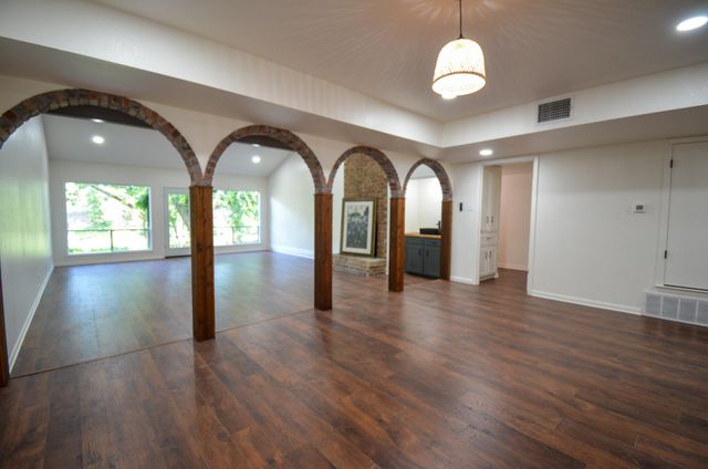 4221 Riverbend Drive, San Angelo, TX 76903