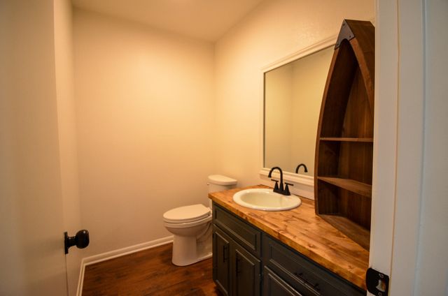 4221 Riverbend Drive, San Angelo, TX 76903