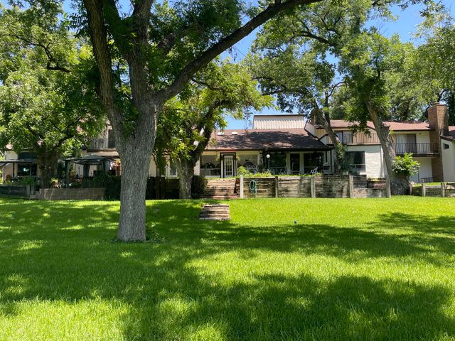 4221 Riverbend Drive, San Angelo, TX 76903