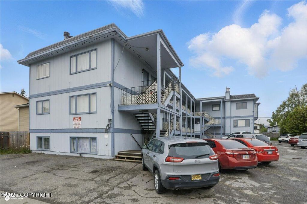 225 N Park Street, Anchorage, AK 99504