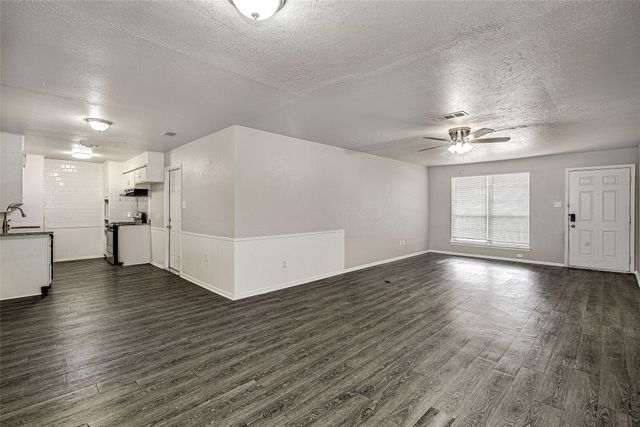 509 Branch Circle W, White Settlement, TX 76108