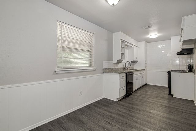 509 Branch Circle W, White Settlement, TX 76108