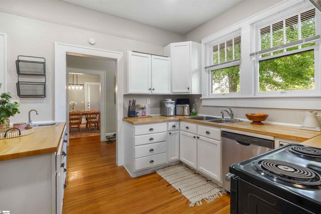 123 W Main Street, Duncan, SC 29334