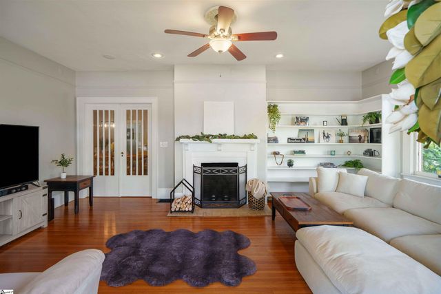 123 W Main Street, Duncan, SC 29334