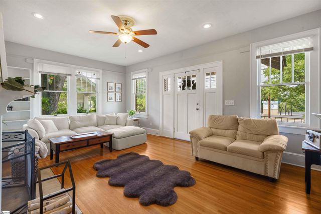 123 W Main Street, Duncan, SC 29334
