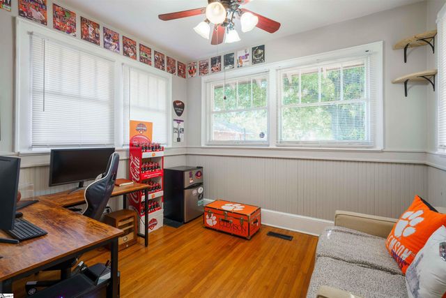 123 W Main Street, Duncan, SC 29334