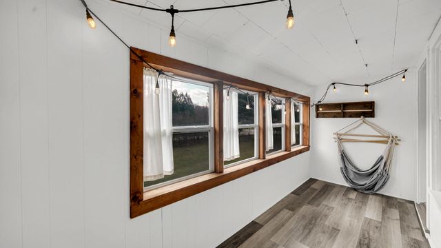 11341 N 900 W, Demotte, IN 46310