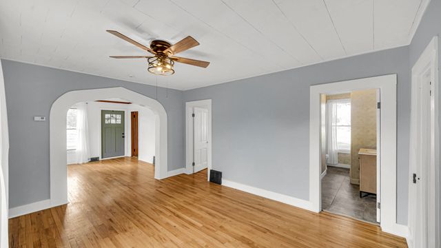 11341 N 900 W, Demotte, IN 46310