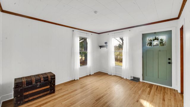 11341 N 900 W, Demotte, IN 46310