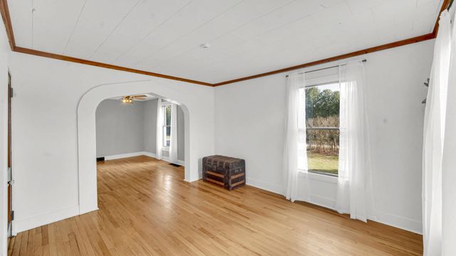 11341 N 900 W, Demotte, IN 46310