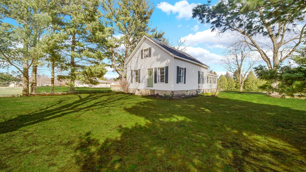 11341 N 900 W, Demotte, IN 46310