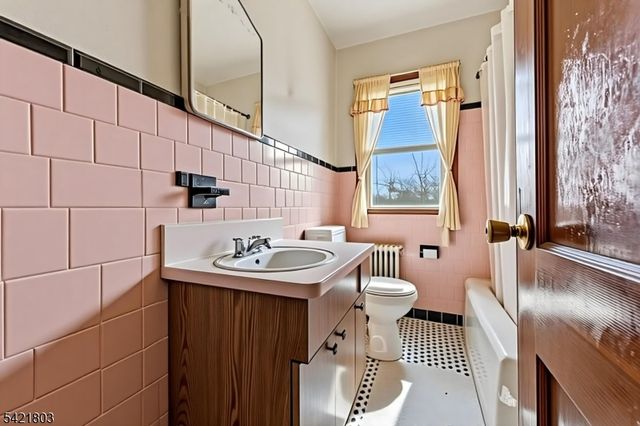 306 Huff Ave, Manville Boro, NJ 08835