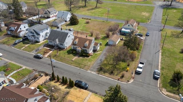 306 Huff Ave, Manville Boro, NJ 08835