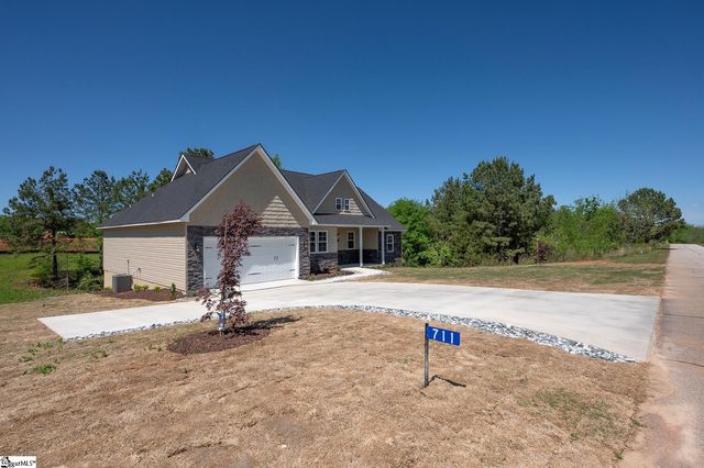 711 Hidden Falls Drive, West Union, SC 29696