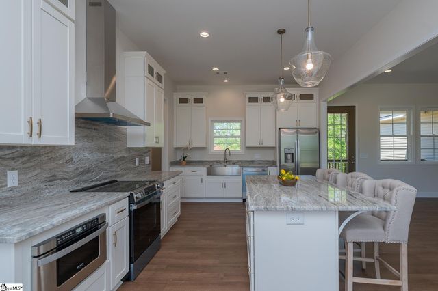 711 Hidden Falls Drive, West Union, SC 29696