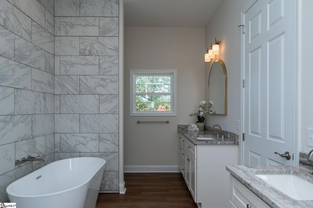711 Hidden Falls Drive, West Union, SC 29696
