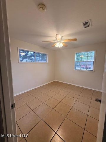 2719 Dantzler Street, Moss Point, MS 39563