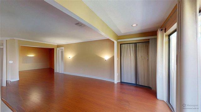 25205 Plantation NE Drive 205, Atlanta, GA 30324