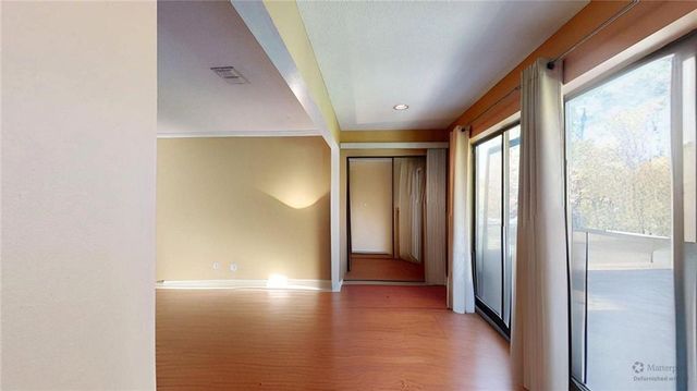 25205 Plantation NE Drive 205, Atlanta, GA 30324