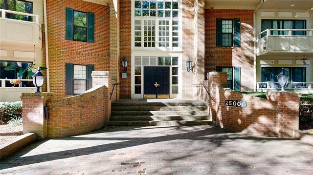 25205 Plantation NE Drive 205, Atlanta, GA 30324