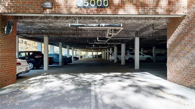 25205 Plantation NE Drive 205, Atlanta, GA 30324