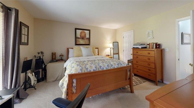 25205 Plantation NE Drive 205, Atlanta, GA 30324