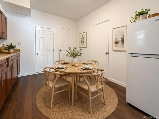 22 Ford Street 1, Glen Cove, NY 11542