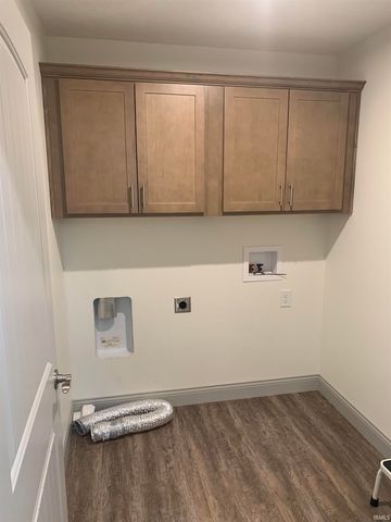 4204 W Thornwood Lane, Muncie, IN 47304