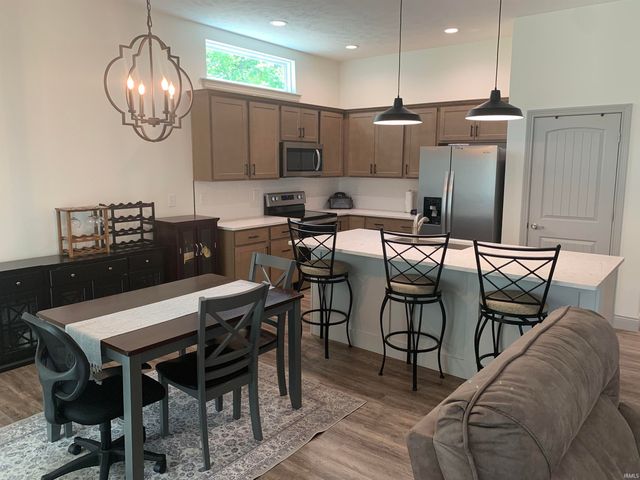 4204 W Thornwood Lane, Muncie, IN 47304