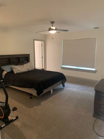 4204 W Thornwood Lane, Muncie, IN 47304