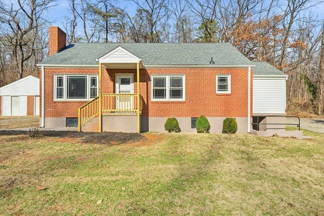 4149 Welcome Valley RD, Roanoke, VA 24014