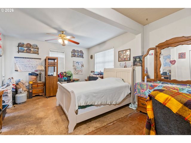 32 N BRYANT St, Portland, OR 97217