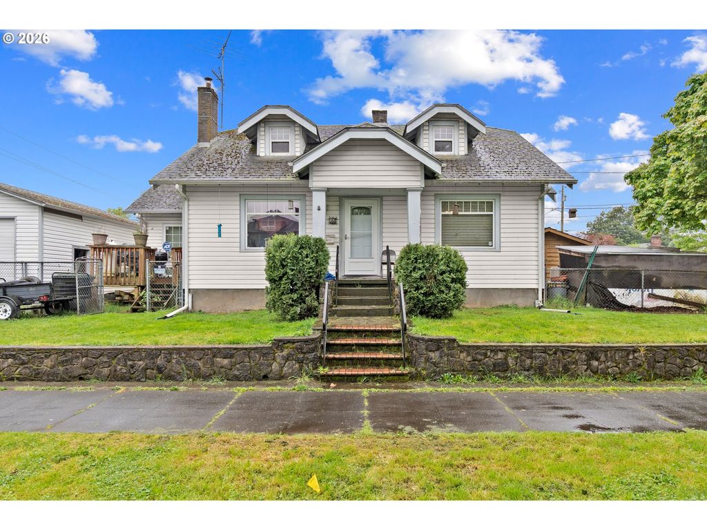 32 N BRYANT St, Portland, OR 97217