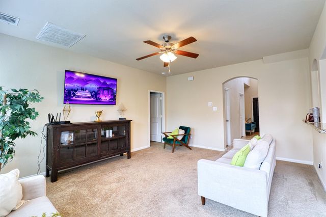 11 Eagle Lake Court, Manvel, TX 77578