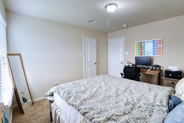 11 Eagle Lake Court, Manvel, TX 77578