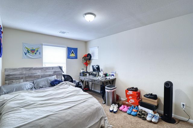 11 Eagle Lake Court, Manvel, TX 77578