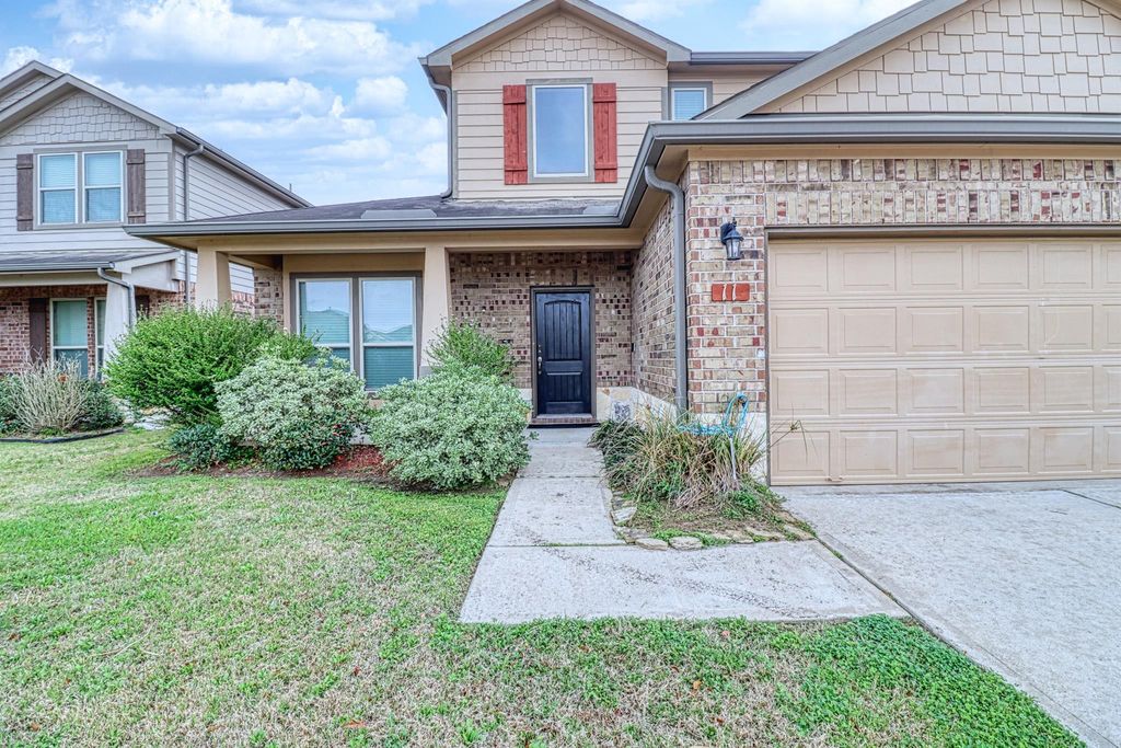 11 Eagle Lake Court, Manvel, TX 77578