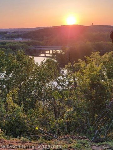 1705 River Ridge Road, Van Buren, AR 72956