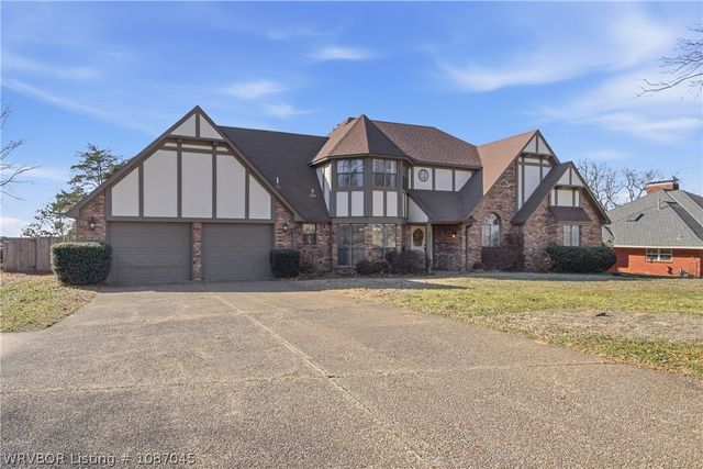 1705 River Ridge Road, Van Buren, AR 72956