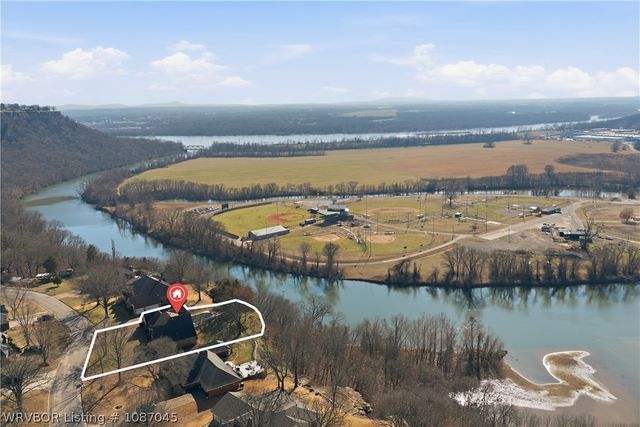 1705 River Ridge Road, Van Buren, AR 72956