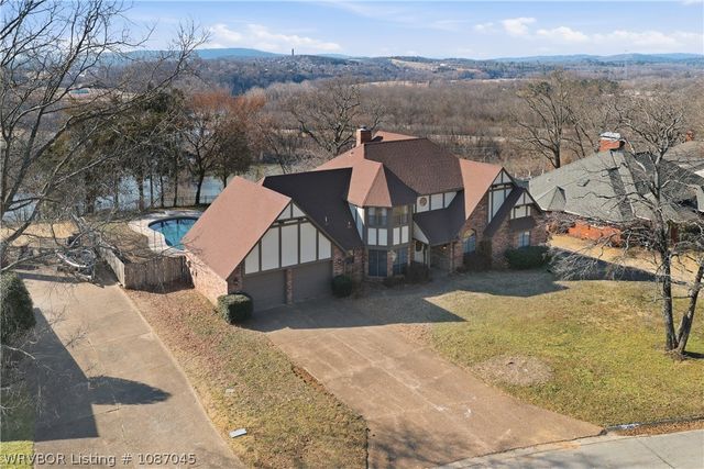 1705 River Ridge Road, Van Buren, AR 72956